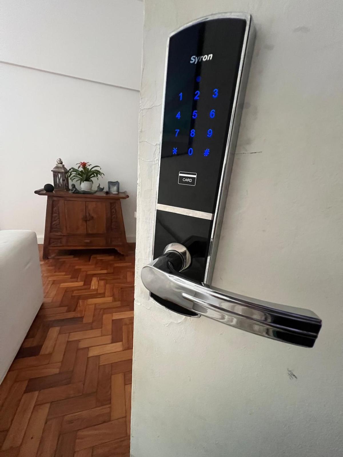Apartamento Beira-mar Copacabana *